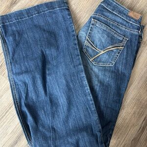 Ariat Women’s Dark Blue Embroidered Pocket trouser Jeans